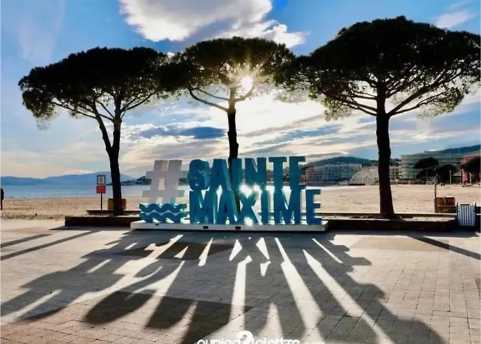 Confortable A Avec Piscine Privee * Sainte-Maxime